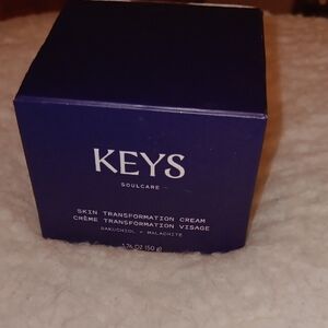 KEYS Hydrating Moisturizer for Radiant Skin